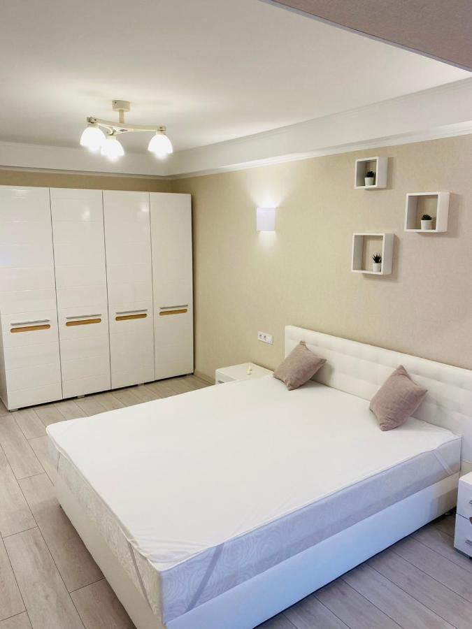 Квартира По Адресу Дружбы Народов 8А Kiev Extérieur photo